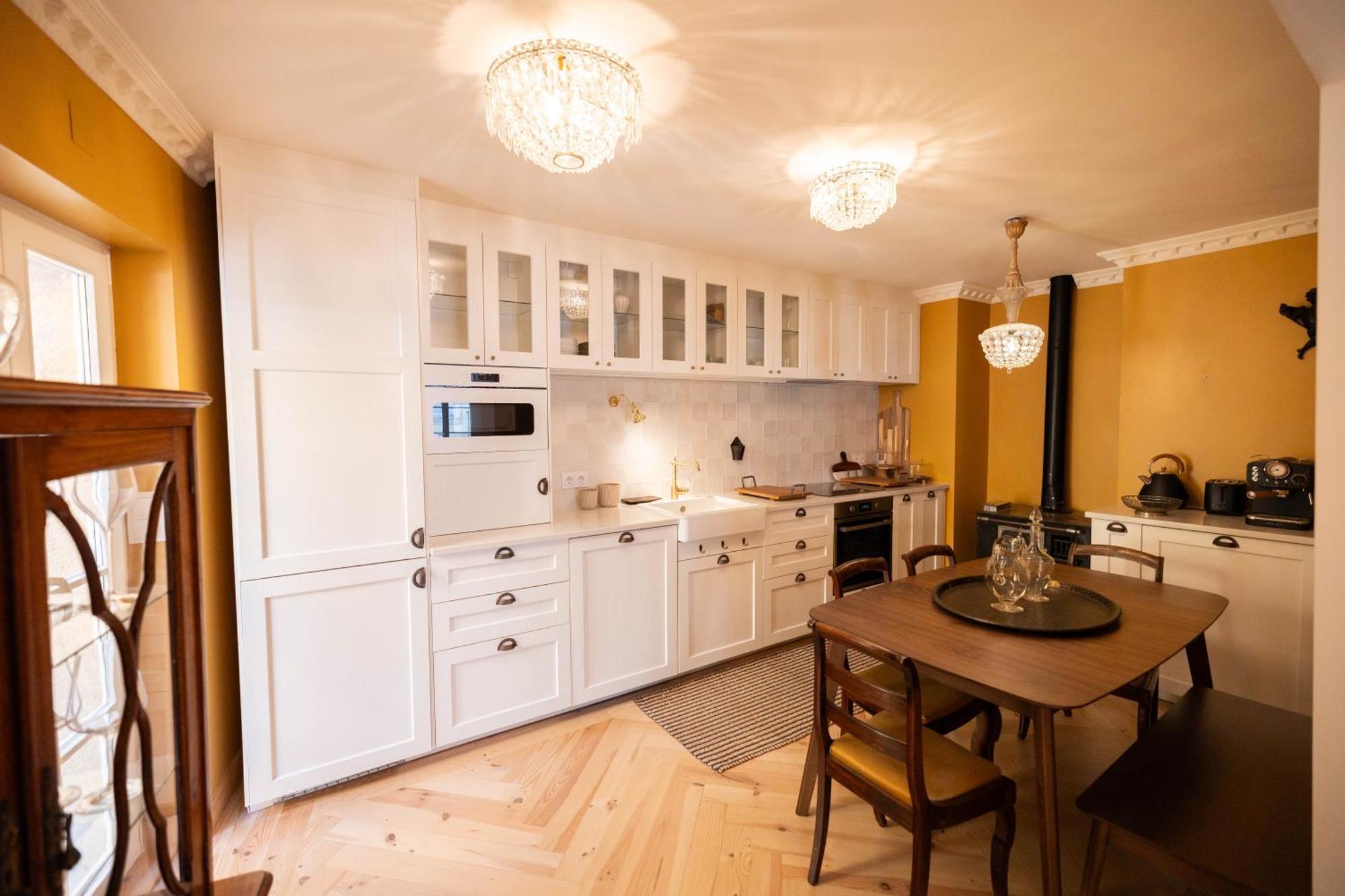 Modern Belle Epoque Apartment Lissabon